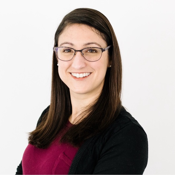 Meet your Posher, Kalene - Picture 3 of 3